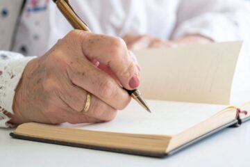 Como Criar um Livro de Memórias da Família